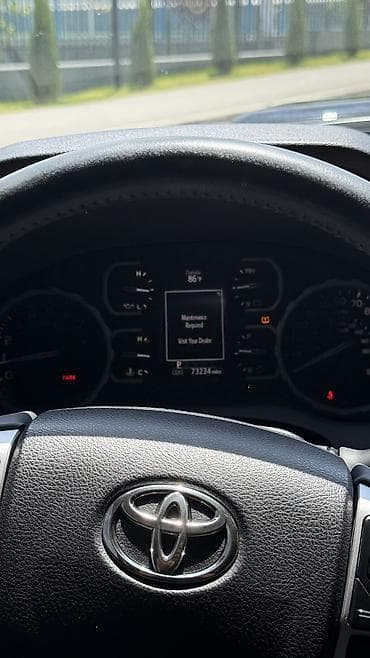 Toyota Тундра: 2021 г., 5.7 л, Автомат, Газ, Пикап — 7