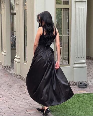 Прокат одежды: Вечернее платье, Классическое, Длинная модель, Атлас, Без рукавов, Корсет, S — 2