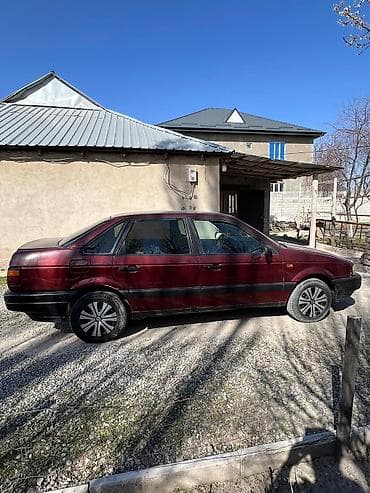 2 8: Volkswagen Passat: 1992 г., 1.8 л, Механика, Бензин, Седан — 4
