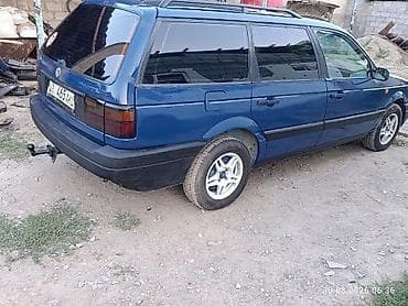 Volkswagen Passat: 1989 г., 1.8 л, Механика, Бензин, Универсал — 4