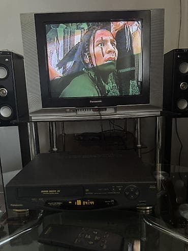 проектор советский: Видеомагнитофон Панасоник рабочий,2500 сом,видеокассеты по 50 сом — 6