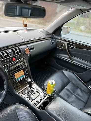 камри 1997: Mercedes-Benz E-Class: 2000 г., 3.2 л, Автомат, Бензин, Седан — 9