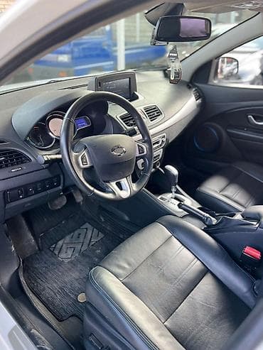 обмен на авто с доплатой: Renault Fluence: 2019 г., Автомат, Электромобиль, Седан — 5