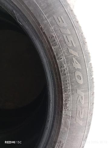 Комплект шин для кроссовера/седана, разноширокий, радиус 21: -