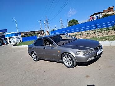 Honda Accord: 1998 г., 2 л, Автомат, Газ, Седан