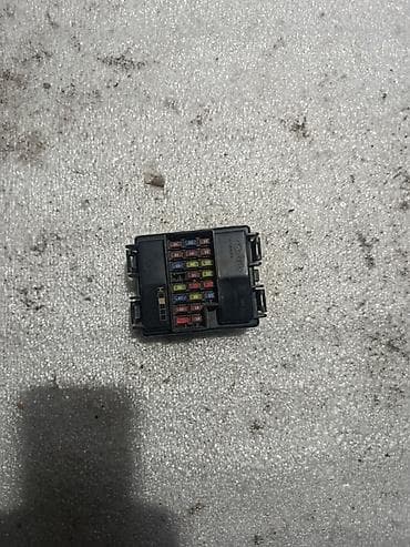 блок предохранителя: Блок предохранителей Kia Оригинал — 1