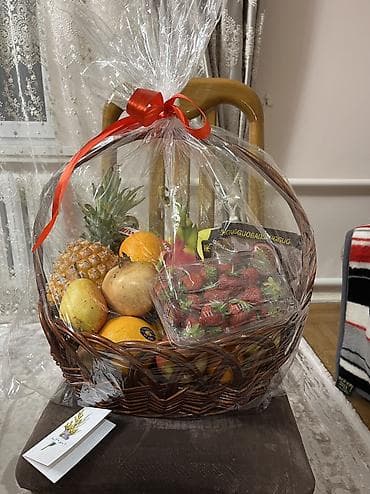 саман алам: Лучший подарок этой весны 💐🍓 Подарочная фруктовая корзина 🎁 Свежие — 2