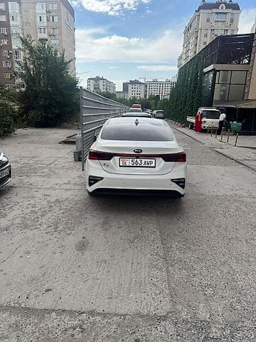bme e34: Kia Cerato: 2020 г., Автомат, Седан — 5