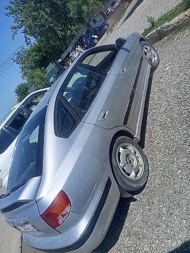 Hyundai Accent: 2002 г., Автомат, Седан — 2