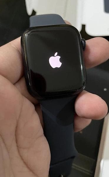 Apple Watch (7), цвет корпуса темный, ремешок Sport Band черный — 2