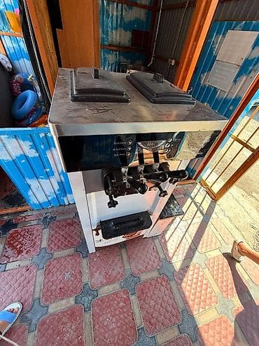 морожен: Профессиональный аппарат для мягкого мороженого + морозильная — 2