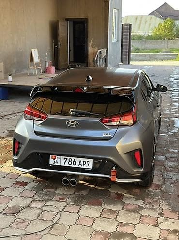 toyota harrier: Hyundai Veloster: 2018 г., 1.6 л, Робот, Бензин, Хэтчбэк — 3