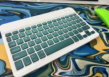 цена телефона в бишкеке: Клавиатура, Apple, Мембранная, Bluetooth подключение — 1