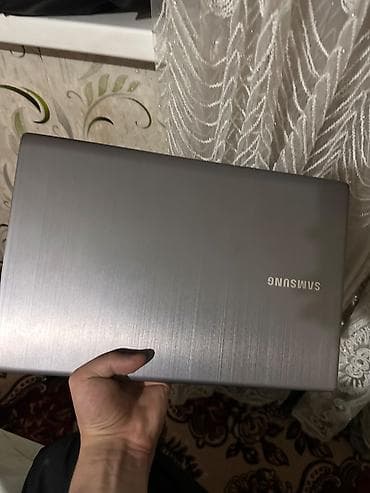 монитор компа: Ноутбук SAMSUNG i7 состояние среднее Аккумулятор держит 2 часа — 1