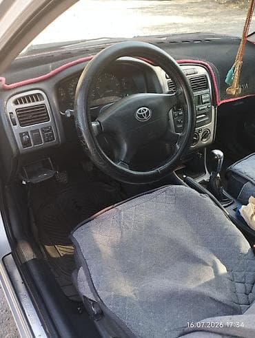 transporter multivan: Toyota Avensis: 2001 г., 1.8 л, Механика, Бензин, Лифтбек — 10