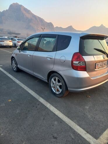 запчасти на опель вектра с: Honda Fit: 2002 г., 1.3 л, Автомат, Бензиновая — 4