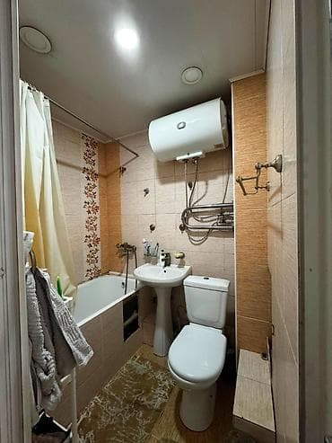 Батирлер: 3 бөлмө, 58 м², 10-мкр 104-серия, 4 кабат, Косметикалык оңдоо — 4