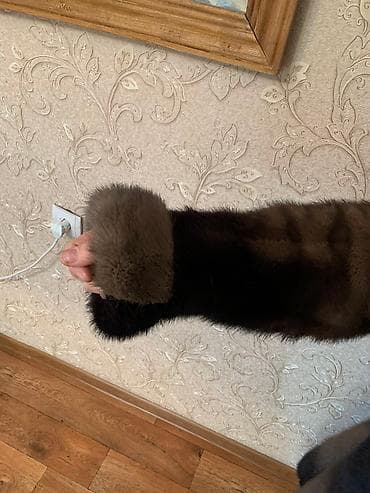 Шубы: Срочно!!! Продаётся шикарная, цельная норковая шуба! Цвет — 1