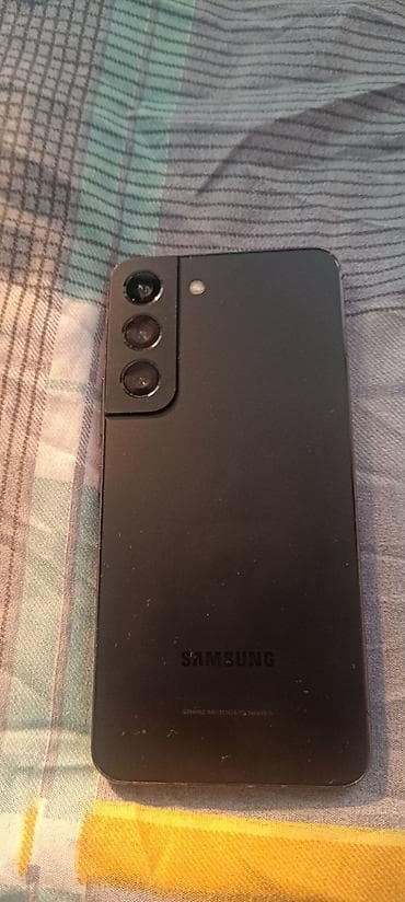 video camera: Samsung Galaxy S22, цвет - Черный — 2