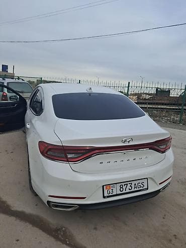 v klass: Hyundai Grandeur: 2019 г., 3 л, Автомат, Газ, Седан — 2
