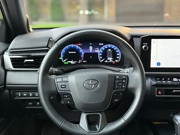 продам кару: Toyota Camry: 2024 г., 2.5 л, Гибрид, Седан — 8