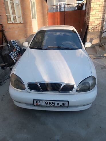 Daewoo Lanos: 1997 г., 1.5 л, Механика, Бензин, Седан