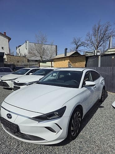 продаю byd: Hyundai Lafesta: 2021 г., Автомат, Электромобиль, Лифтбек — 3