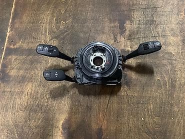 Подрулевой шлейф с боковыми переключателями на BMW x5 E70 В отличном at lalafo.kg Подрулевой шлейф с боковыми переключателями на BMW x5 E70 В отличном