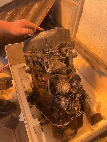 кузов без двигателя: Двигатель внутреннего сгорания в сборе (рядный, 4‑цилиндровый — 1