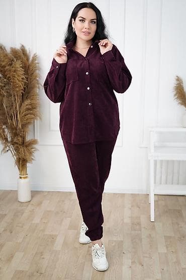 Костюм. Двойка Ткань:Микровельвет. Размеры:50/52. 1/3 Доставка по at lalafo.kg Костюм. Двойка Ткань:Микровельвет. Размеры:50/52. 1/3 Доставка по