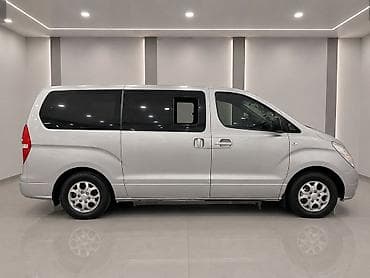 Hyundai H-1: 2010 г., 2.4 л, Автомат, Дизель, Вэн/Минивэн — 3