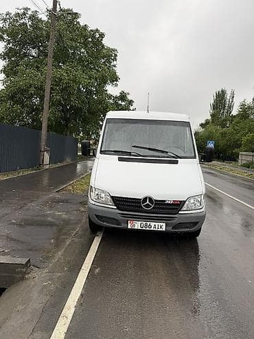 plug in: Легкий грузовик, Mercedes-Benz — 8