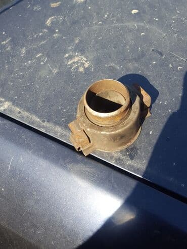 продаю не рабочий авто: Iveco Daily корзина выжимной двигатель 2.8 год од — 1