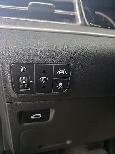 решетка на батаре: Kia K5: 2019 г., 2 л, Автомат, Газ, Седан — 9