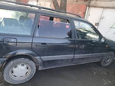 пассат в: Volkswagen Passat Variant: 1992 г., 1.8 л, Ручные, Бензин, Универсал — 3
