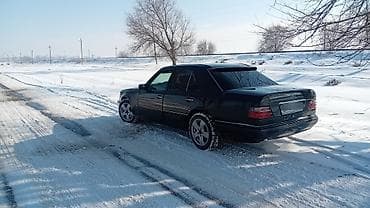 Mercedes-Benz E-Class: 1993 г., 3.2 л, Автомат, Бензин, Седан