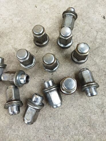 Гайки колёсные на алюминиевые ( алюфельги ) диски Комплекты гаек (