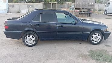 лобовой машины: Mercedes-Benz C-Class: 1998 г., 2 л, Автомат, Газ, Седан — 3