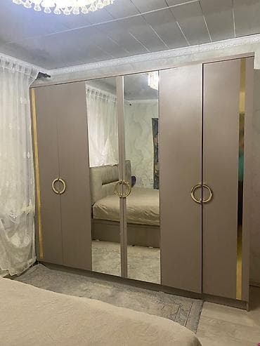 Спальный гарнитур, Б/у, Двуспальная кровать, Шкаф, Трюмо, цвет - Коричневый