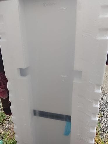 Холодильник Indesit, Новый, Двухкамерный, De frost (капельный), 60 * 167 * 60 — 8