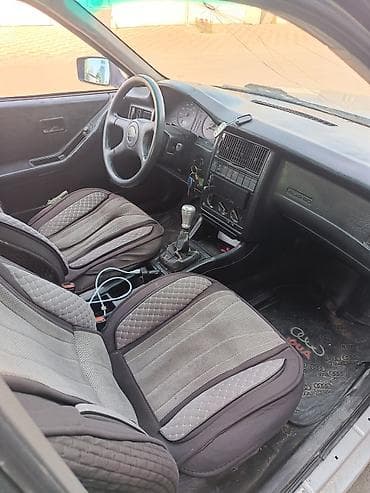 оптима 2 4: Audi 80: 1993 г., 2 л, Механика, Бензин, Седан — 1
