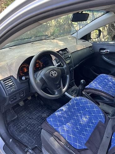 атбашы авто: Toyota Corolla: 2008 г., 1.4 л, Кол менен иштөөчү, Бензин, Седан — 7