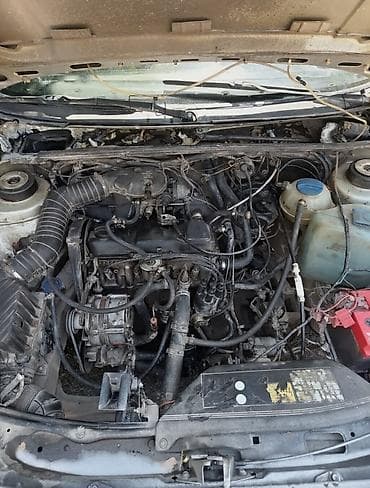 silk way: Volkswagen Passat: 1989 г., 1.6 л, Механика, Бензин, Седан — 5
