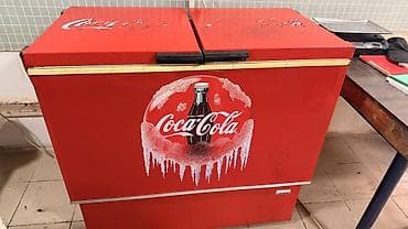 Ларь-холодильник Coca‑Cola: - Горизонтальный холодильный ларь с