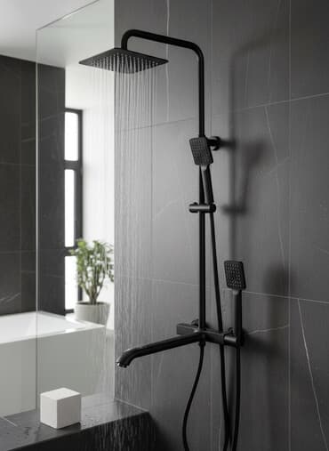 Представляем душевой гарнитур черного цвета, предназначенный для