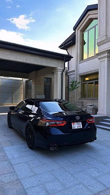 Унаа: Toyota Camry: 2021 г., Бензин — 8