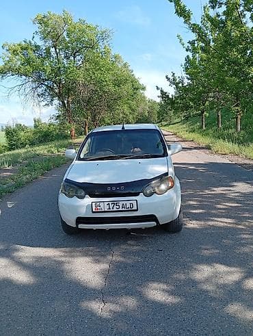 Honda HR-V: 2000 г., 1.6 л, Вариатор, Бензин, Кроссовер