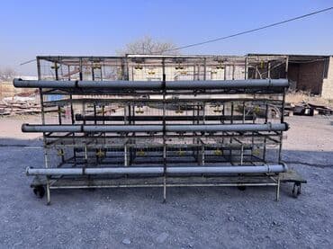 корм для домашних животных: Продаю клетки для несушек многоярусные на 144 штук курей. Размер — 2