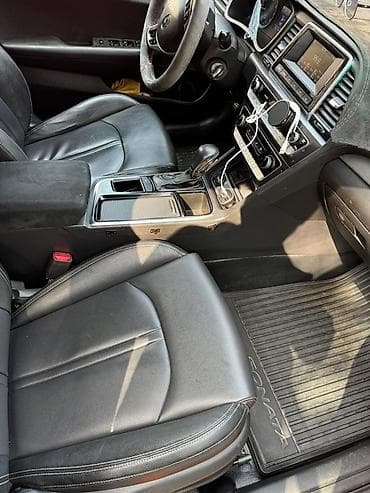 Продажа авто: Hyundai Sonata: 2019 г., 0.2 л, Автомат, Газ, Седан — 4