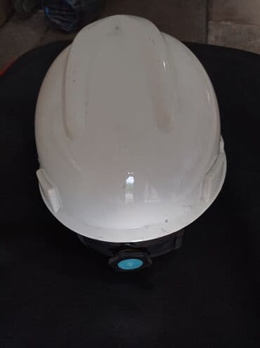 форма сборной кыргызстана по футболу: Продаю новую белую каску защитную, в ОДНОМ экземпляре — 3